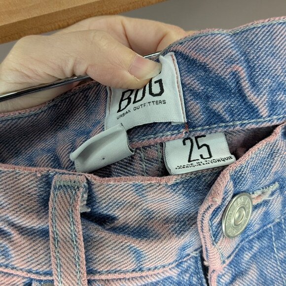 Urban Outfitters BDG Distressed Overdyed High-Rise Baggy Jeans Pink Size 25 - Picture 6 of 6